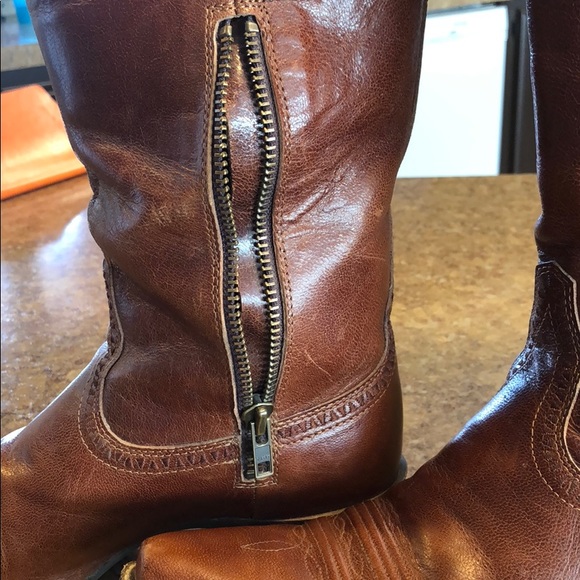 Ariat boots - Picture 2 of 8